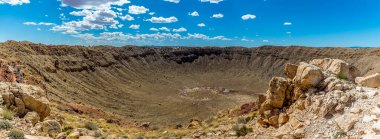 Winslow yakınlarındaki göktaşı krateri, Arizona manzaralı güney doğu kenarı.