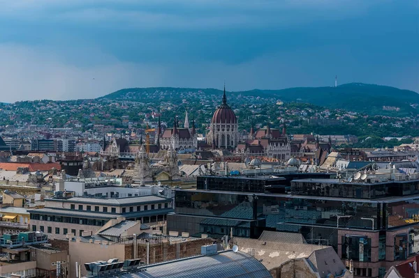 Kilátás Szent István Bazilikából Nyugatra Háztetőn Nyáron — Stock Fotó