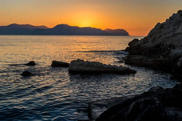 Tramonto Nel Golfo Palermo Visto Una Spiaggia Isolata Nei Pressi — Foto Stock