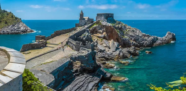 Widok Panoramiczny Cypel Kościoła Piotra Porto Venere Włochy Lecie — Zdjęcie stockowe