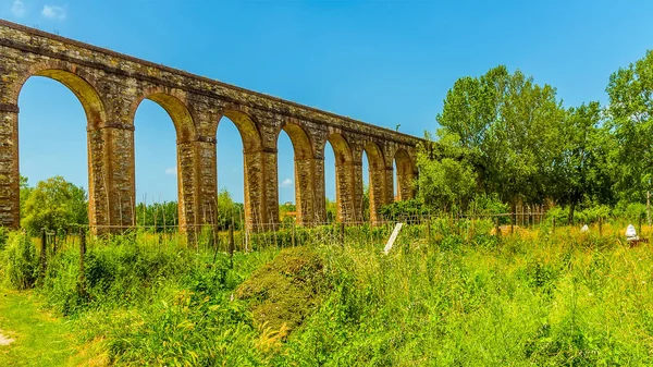 Uitzicht Het Indrukwekkende Drie Kilometer Lange Aquaduct Nottolini Lucca Italië — Stockfoto