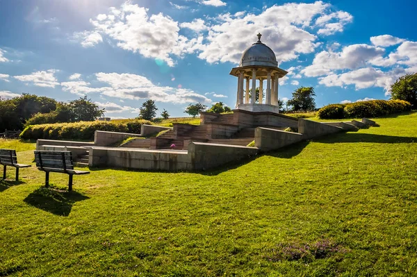 Vista Cuesta Arriba Hacia Monumento Chattri Cerca Brighton Sussex Reino — Foto de Stock