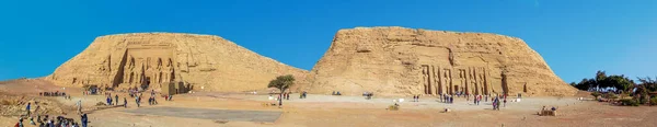 Widok Panoramiczny Przeniesione Świątynie Abu Simbel Egipt Lecie — Zdjęcie stockowe