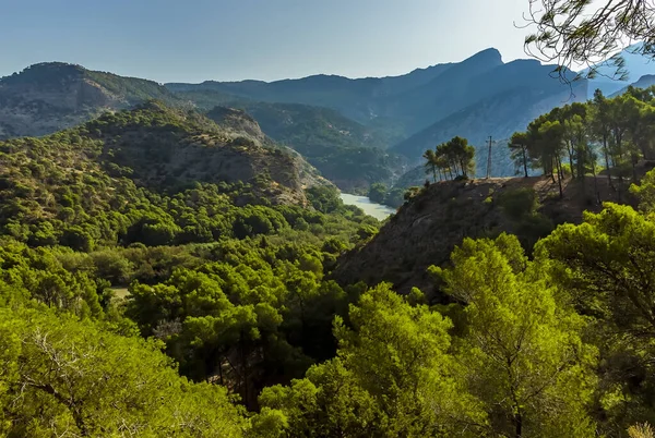 夏にスペインのArdales近くのCaminito Del Rey経路の開始時の景色 — ストック写真