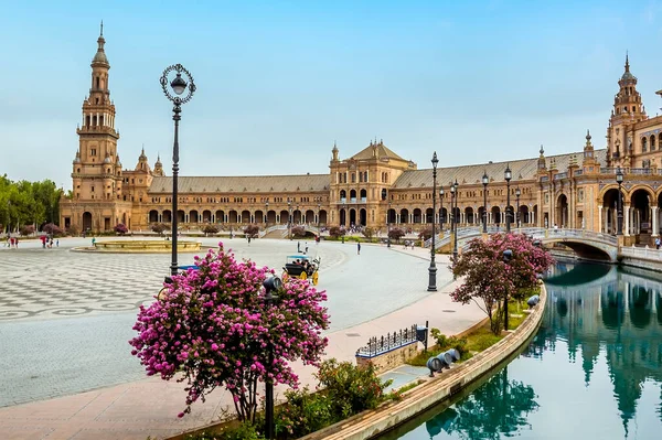 Uitzicht Plaza Espana Sevilla Spanje Richting Noordelijke Toren Vroege Ochtend — Stockfoto