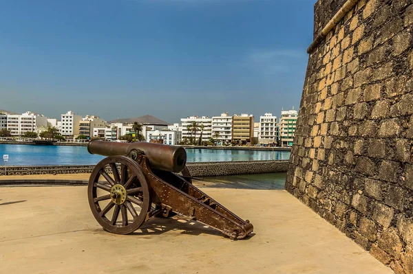 Una Vista Través Del Islote Los Ingleses Hacia Costa Arrecife —  Fotos de Stock