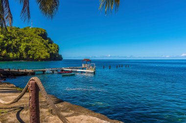 Wallilabou Anchorage, Saint Vincent sahilinden deniz manzarası