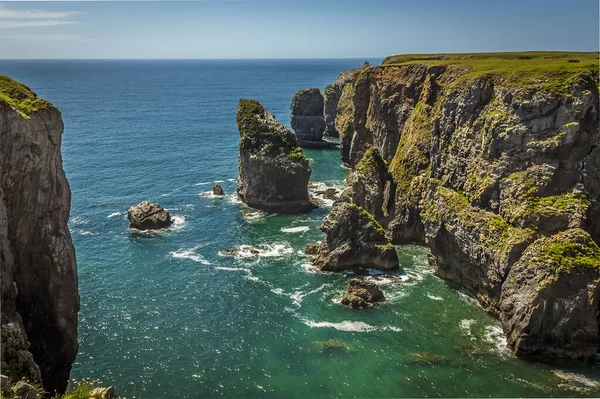 Rock Stacks Offshore Viewed Top Secluded Cove Pembrokeshire Coast Wales — Stock Photo, Image