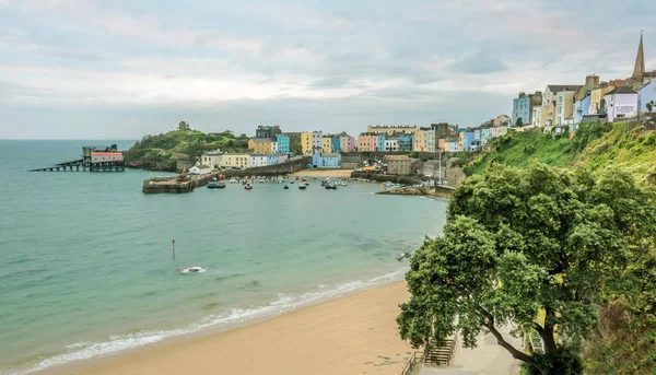 Uma Vista North Cliff Cidade Georgiana Multicolorida Tenby Porto Goscar — Fotografia de Stock