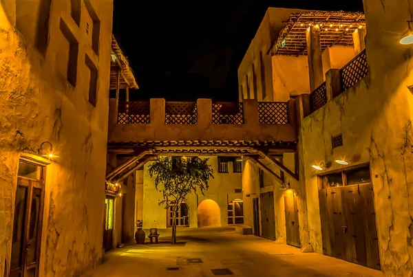 Vista Una Strada Restaurata Nel Quartiere Fahidi Notte Dubai Emirati — Foto Stock