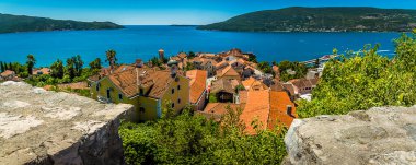 Herceg Novi, Karadağ ve Kotor Körfezi girişi