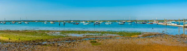 Ein Panoramablick Auf Die Blackwater Mündung Von West Mersea Großbritannien — Stockfoto