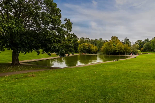Blick Über Einen See Abington Park Northampton Großbritannien Sommer — Stockfoto