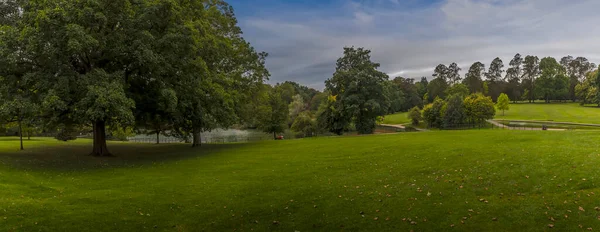 Ein Blick Auf Die Seen Abington Park Northampton Großbritannien Sommer — Stockfoto