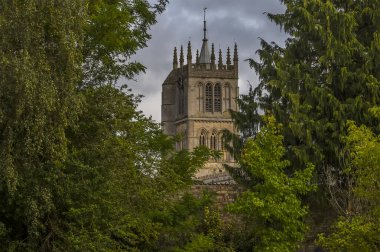 New Park boyunca Melton Mowbray, Leicestershire, İngiltere 'deki St Mary Kilisesi' ne doğru bir manzara