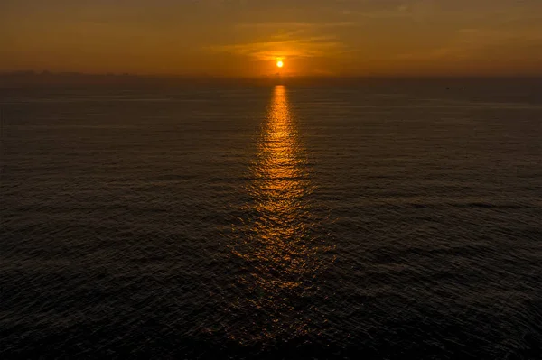 Ein Sonnenuntergang Über Dem Meer Nähert Sich Der Insel Phuket — Stockfoto