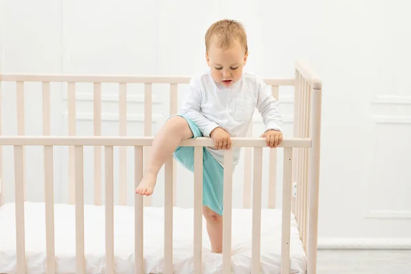 Baby Climbs Out Crib Baby Boy Years Old Crib — Stock Photo, Image