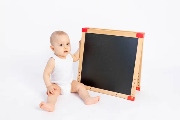 Child Draws Blackboard Chalk White Background Early Development Year Space — Stock Photo, Image