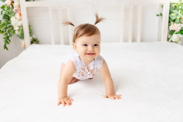 Funny Baby Girl Six Months Old Sitting Bright Beautiful Room — Stock Photo, Image