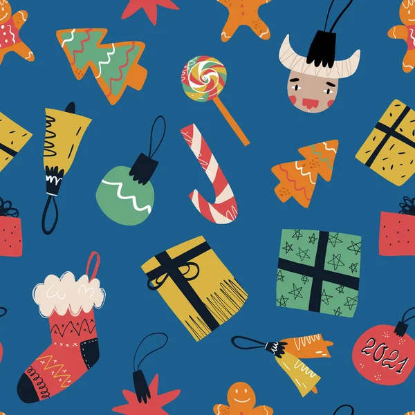 Padrão sem costura bonito com várias bolas de Natal, meia, presentes e caixas de presente e doces tradicionais de Ano Novo. — Vetor de Stock