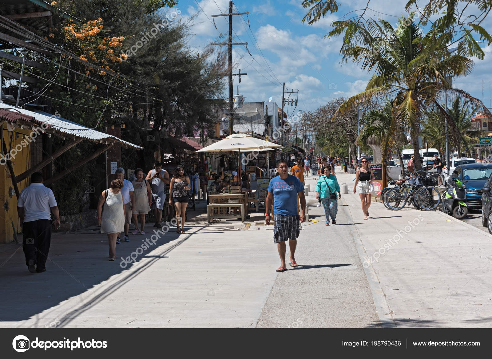 Tulum Mexico March 18 Restaurants Tourists Avenida Tulum Tulum Quintana Stock Editorial Photo C Lesniewski Tulum Mexico March 18 Restaurants Tourists Avenida Tulum Tulum Quintana Stock Editorial Photo C Lesniewski