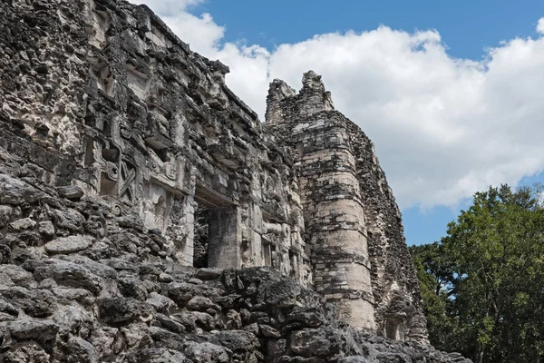 Antik Maya şehri Hormiguero 'nun kalıntıları, Campeche, Meksika