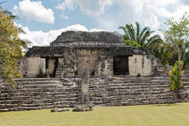 Antik Maya şehri Kohunlich 'in kalıntıları, Quintana Roo, Meksika.