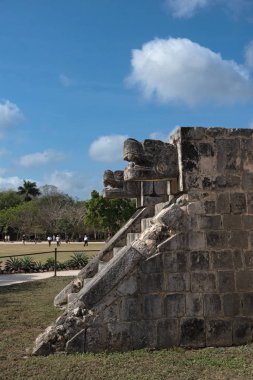 Chichan Itza, Meksika-Mart 19, 2018: Harabeleri, piramit ve Chichen Itza, Yucatan, Meksika için tapınaklar.