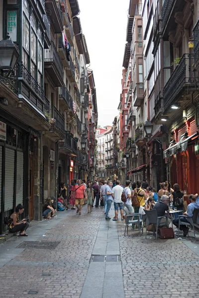 Bilbao Španělsko July 2018 Lidé Ulicích Barech Historického Města Bilbao — Stock fotografie