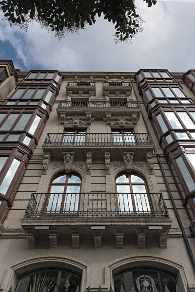 Hermosas Fachadas Tradicionales Edificio Histórico Bilbao España —  Fotos de Stock