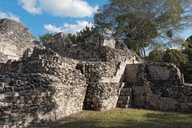 Becan, Campeche, Mexico 'nun antik Maya şehrinin kalıntıları. .