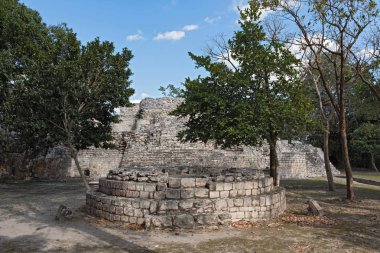 Becan, Campeche, Mexico 'nun antik Maya şehrinin kalıntıları..