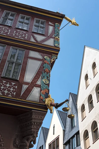 Sarok Részlete Színes Fél Turistaszálló Ház Hogy Arany Mérleg Történelmi — Stock Fotó