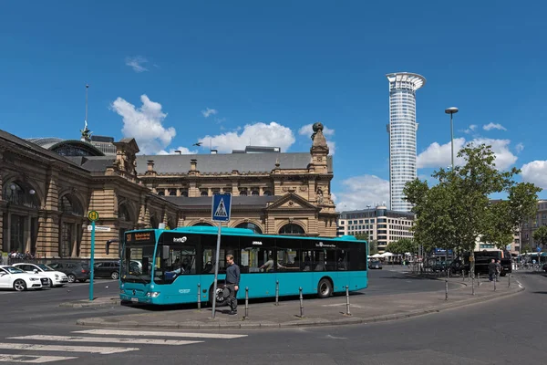 Frankfurt Main Alemania Agosto 2018 Parada Autobús Frente Estación Principal —  Fotos de Stock