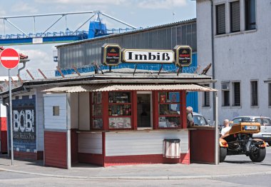 Frankfurt Am Main, Almanya-Haziran 14, 2018: gıda stand doğu limanına frankfurt am main, hesse, Almanya.
