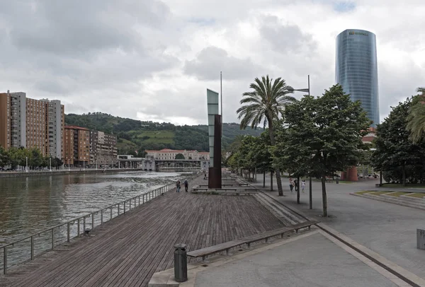 Bilbao Espanha Julho 2018 Centro Bilbau Com Rio Nervion Área — Fotografia de Stock