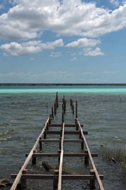 Eski kırık İskelesi ' lagün, Bacalar, Quintana Roo, Meksika.