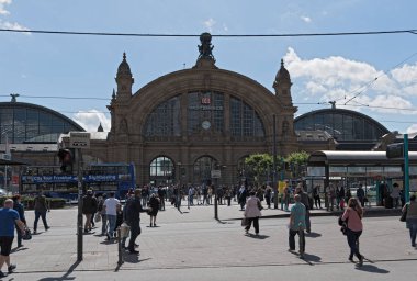 Frankfurt Am Main, Almanya-Haziran 07, 2017: classicistic cephe frankfurt am main tren stationclassicistic cephe frankfurt am main Merkez Tren İstasyonu