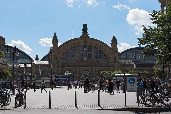 Frankfurt Am Main, Almanya-Haziran 07, 2017: classicistic cephe frankfurt am main tren stationclassicistic cephe frankfurt am main Merkez Tren İstasyonu
