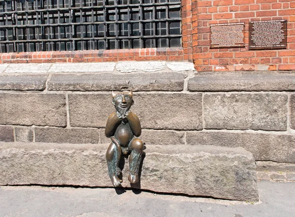 Luebeck Germany May 2018 Small Metal Devil Sitting Stone Step — Stock Photo, Image