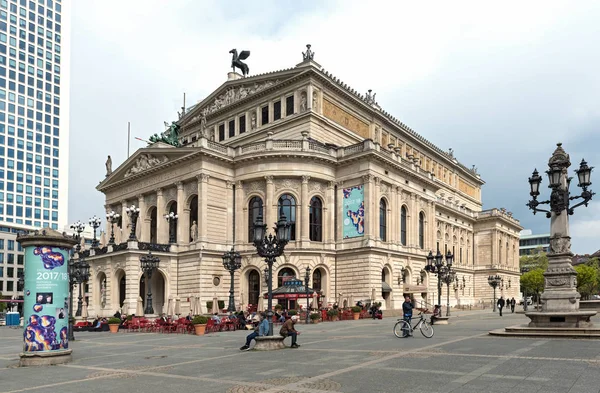 Франкфурт Майні Німеччина Квітня 2017 Подання Opernplatz Оперний Театр Франкфурт — стокове фото