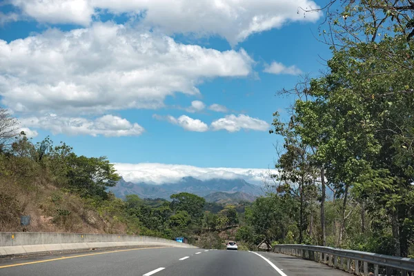 Pan americké dálnici poblíž Santiago panama — Stock fotografie