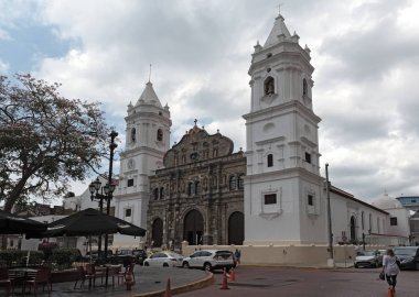Katedral Basilika Metropolitana de Santa Maria la antigua sal f