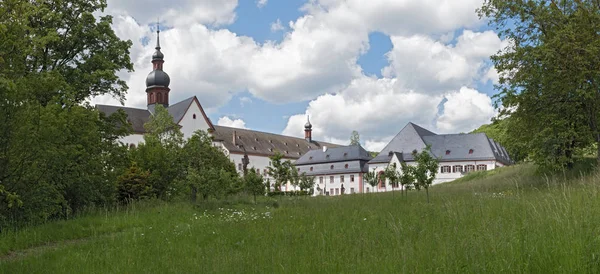 El famoso monasterio eberbach cerca de eltville hesse alemania — Foto de Stock