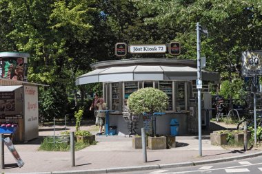 frankfurt ana Almanya'nın kuzeyinde küçük tipik kiosk