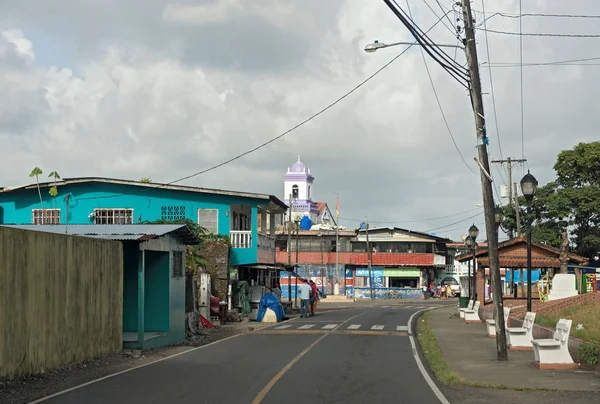 Calle principal en Portobelo pueblo región colon panama —  Fotos de Stock