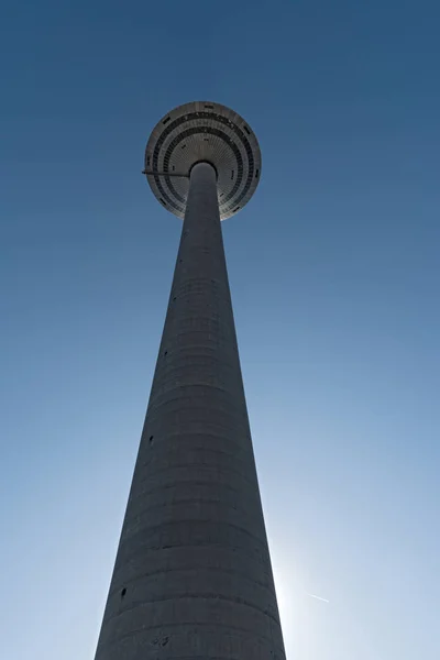 Башня Европы или Europaturm во Франкфурте Германия — стоковое фото