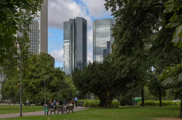 Frankfurt Main Duitsland September 2019 Niet Geïdentificeerde Mensen Wall Park — Stockfoto