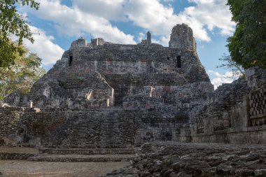 Becan, Campeche, Mexico 'nun antik Maya şehrinin kalıntıları.