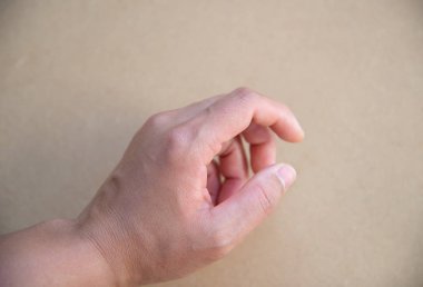 Arka plan bulanık yandan kapatın. Vücut yol kavramı.